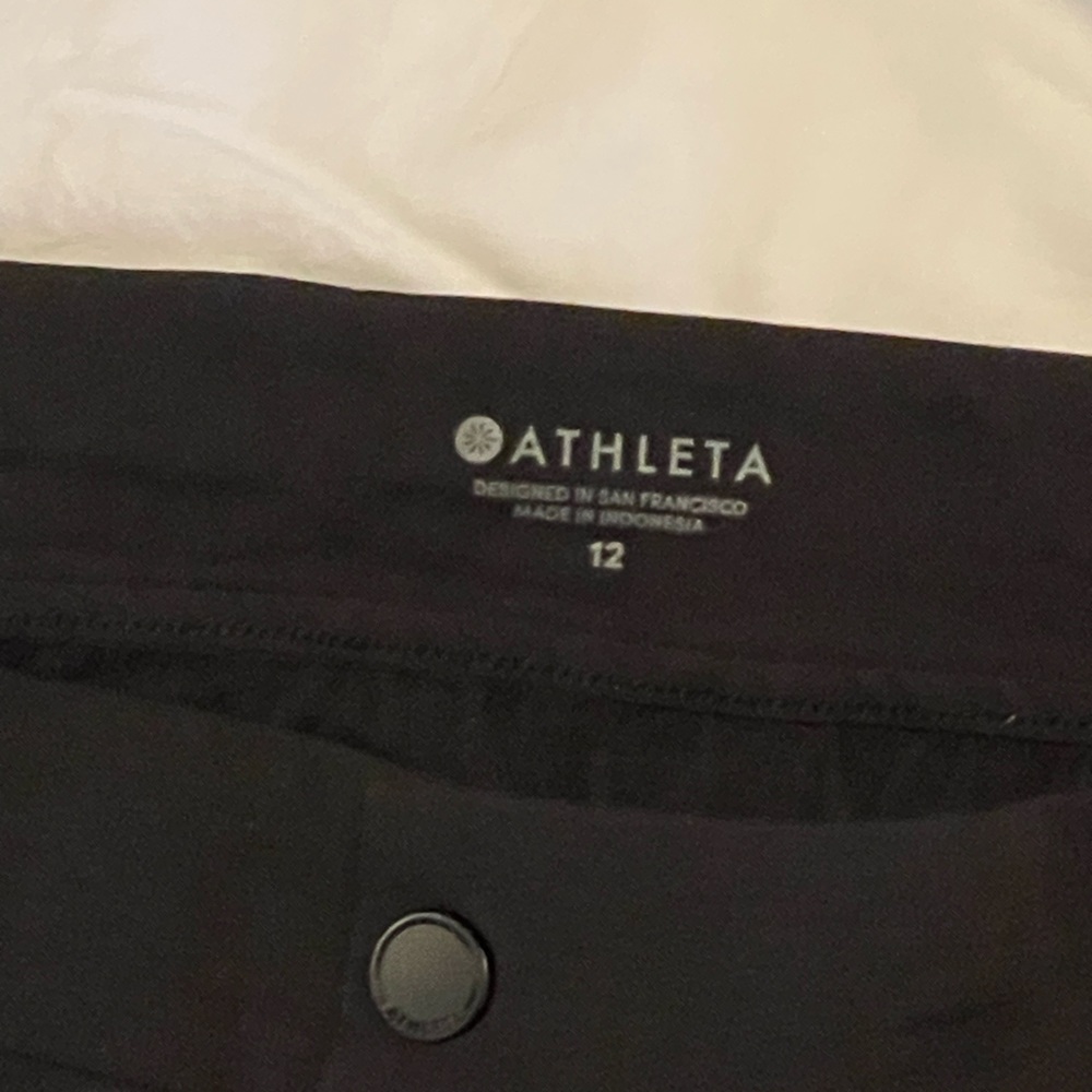 Athletic shorts with pockets size 12